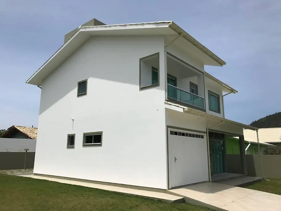 Holiday home Quartos Em Casa Em Florianopolis A 5Min Da Praia Brazil
